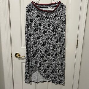 NWOT Black and White Floral Asymmetrical Skirt